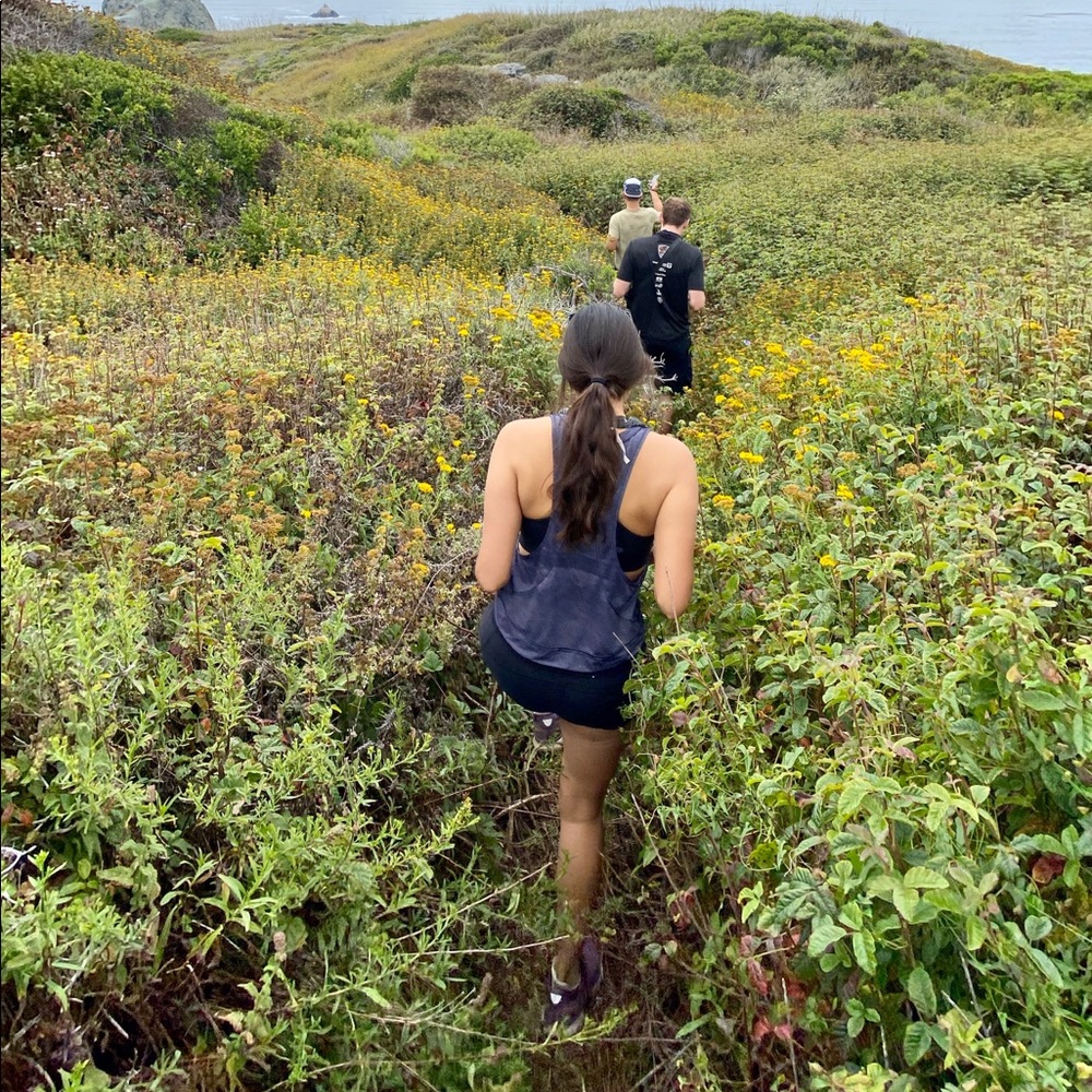 Lululemon workout top